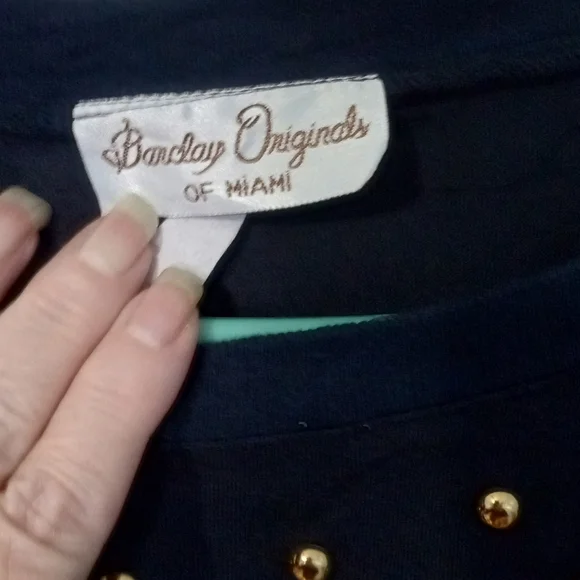 Barclays of Miami 80's vintage pullover. - Picture 2 of 4